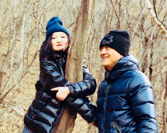 王菲上海产女近照曝光！女儿疑似还是兔唇，这下终于能进谢家大门