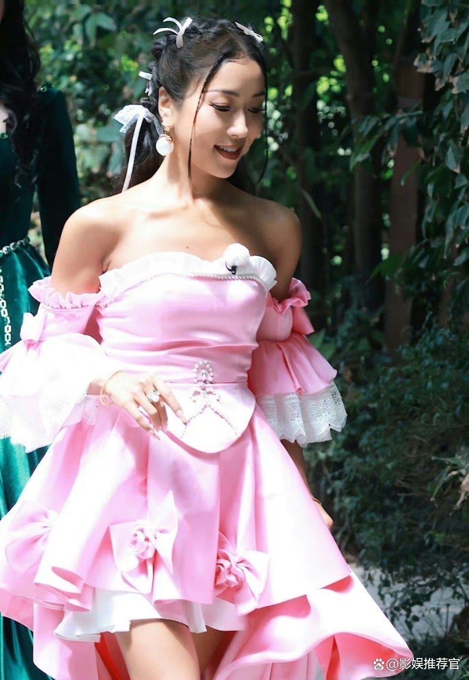 奔跑吧兄弟|奔跑吧开录不久便热搜不断，周深白鹿“脑残兄妹”登热搜