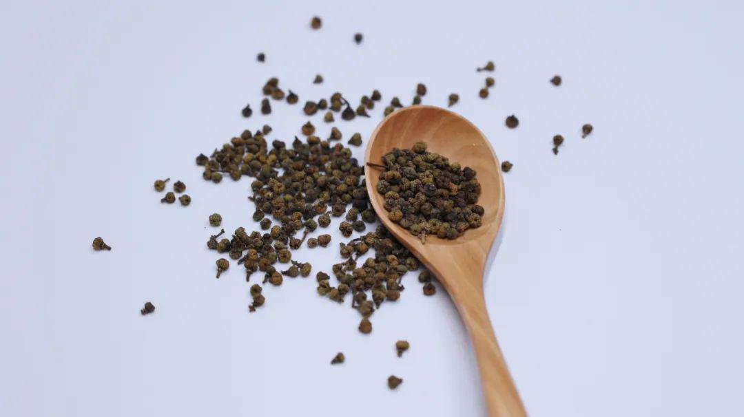 一个良方两味药，专治肝火犯胃，还能抗炎、镇痛、抗肿瘤、抗抑郁