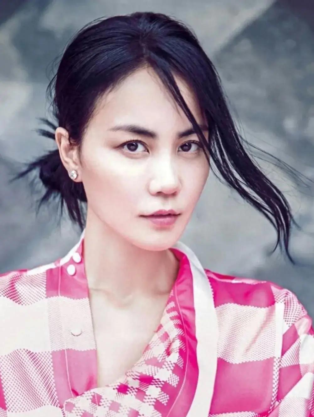 天后王菲离异两次,不敢再婚,最放心不下57岁仍单身的亲哥哥