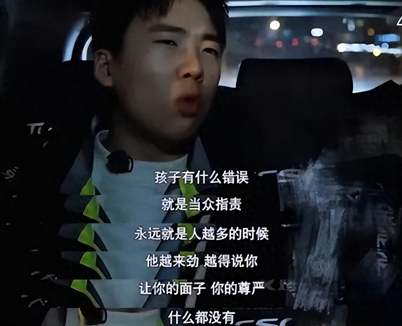 郭麒麟终于如愿奔赴亲妈怀抱,今德云社无人继承,郭德纲悔不当初