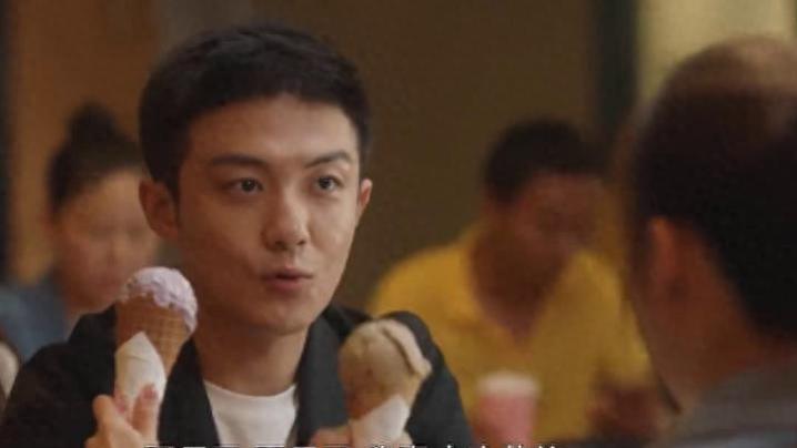 条件不符就别尬演“小三”，36岁的张嘉倪告诉你，啥是教科书式撩汉