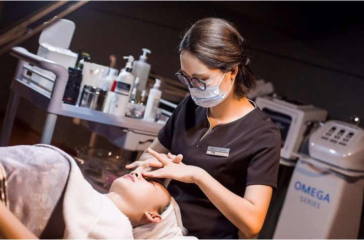 美容行业：深度揭秘赚钱背后的秘密