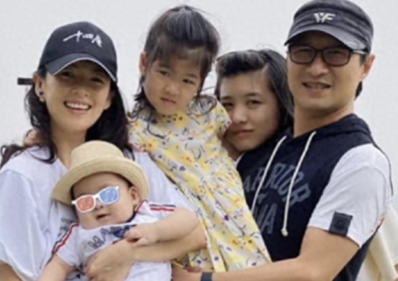 都是汪峰的基因,章子怡的女儿和葛荟婕的女儿,差别好大