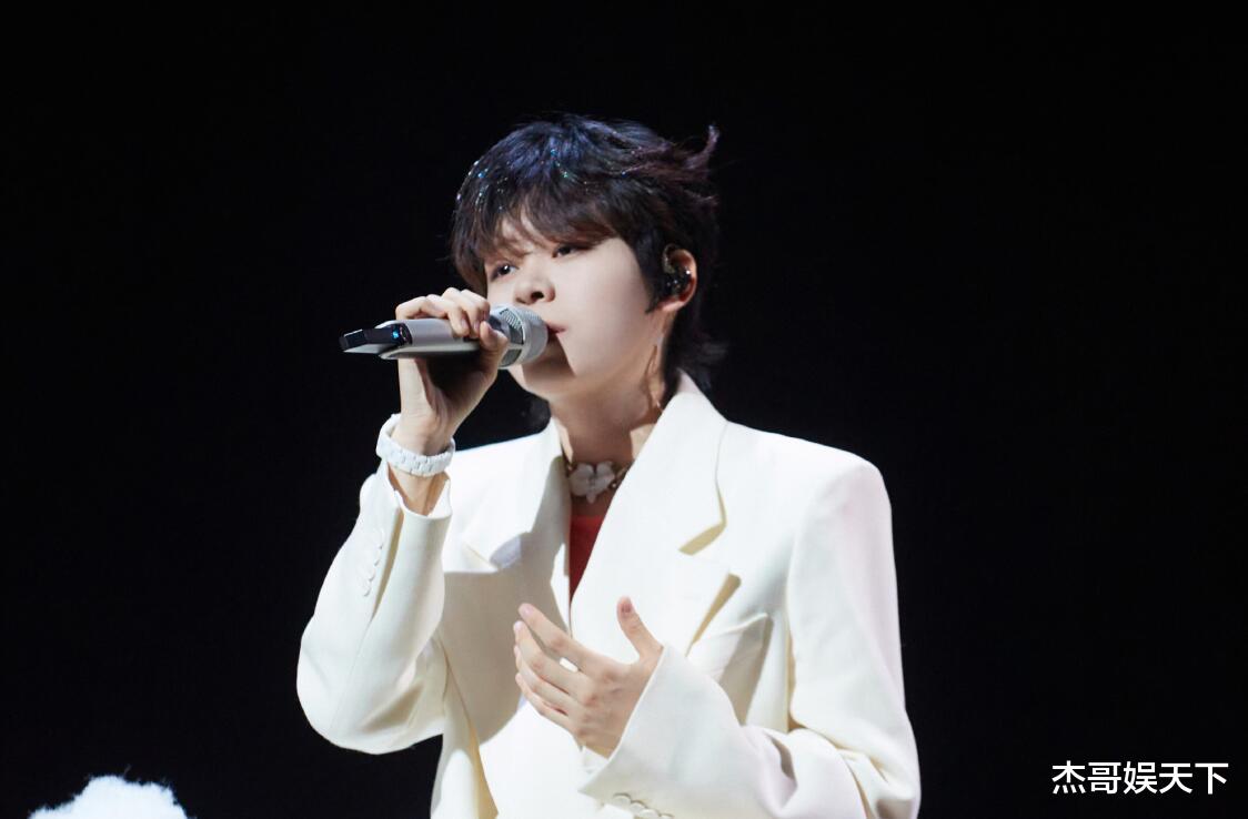 那英|谢霆锋的“清醒”，那英的“冒犯”，为芒果新综艺赢得了好口碑