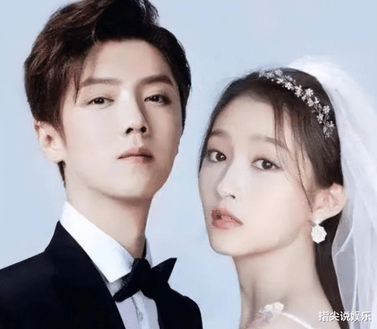 曝关晓彤怀孕风波升级!小腹凸起,疑用手刻意遮挡,更多细节曝光