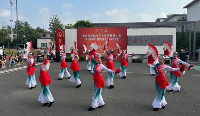 莫道桑榆晚,健身秧歌跳出老年人新生活