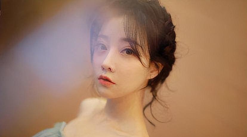 千万粉丝的冯提莫曝患癌症晚期,消失半年多次想轻生,引发网友争议