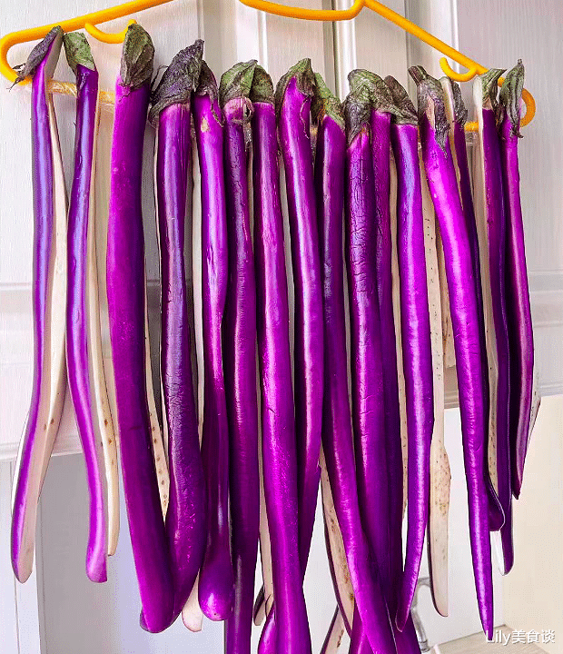 美食教程|三伏天，建议把这6种菜晒干，囤起来，冬天炖肉賊香，放一年不坏