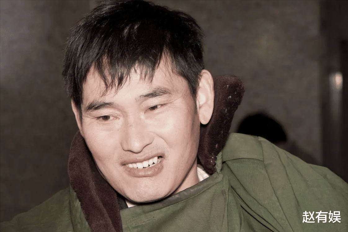 |陈萌独自去做产假，手拿B超单沉默不语，发文24字评价朱小伟