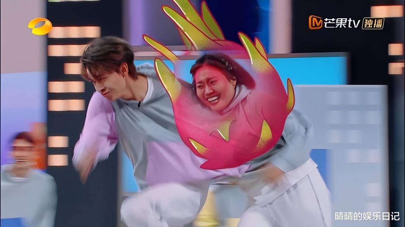 杨幂|开播就是同时段收视第一!何炅一出手,就是综艺新标杆