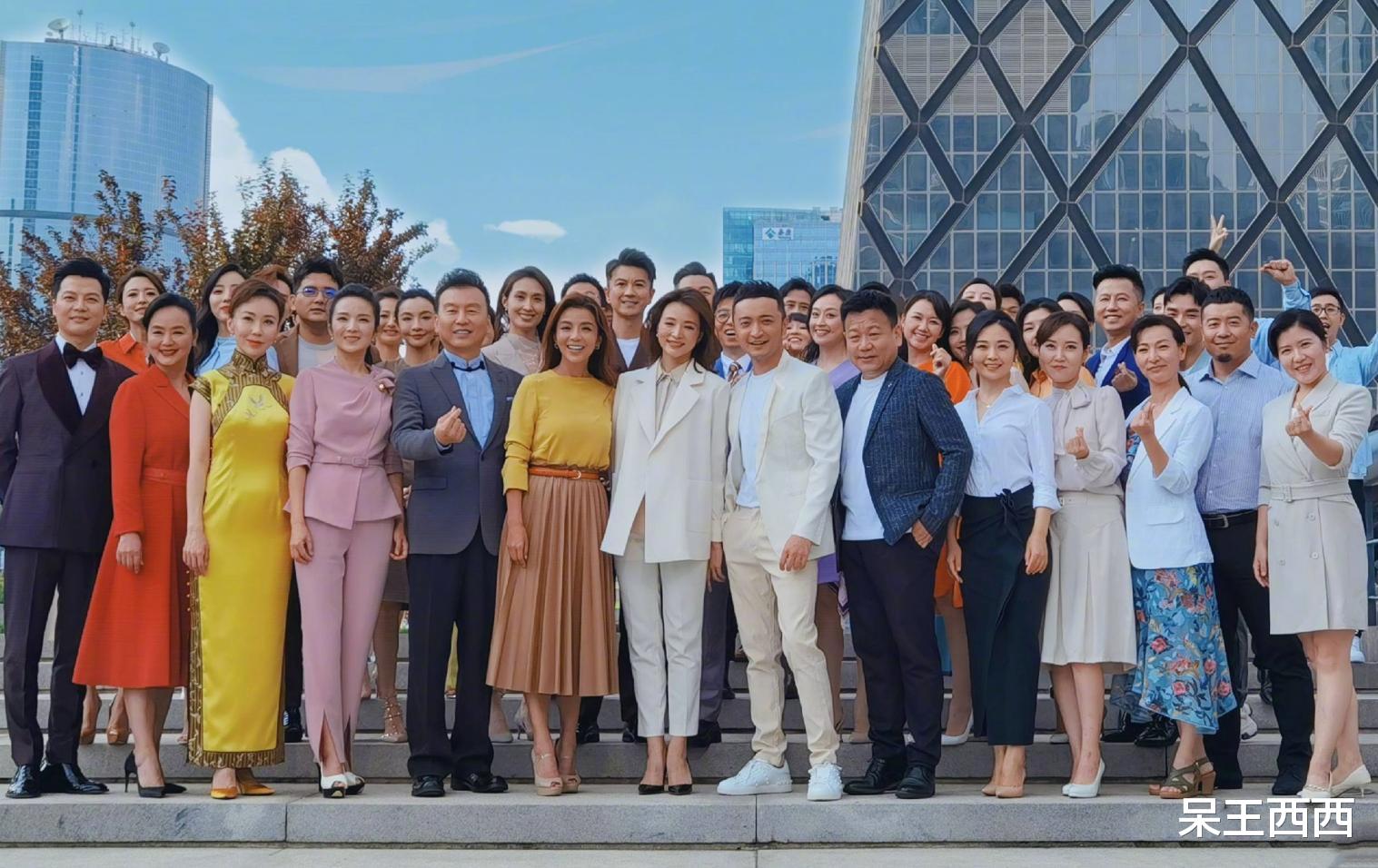 央视|失去央视镜头,主持人才能明白自己究竟“几斤几两”?