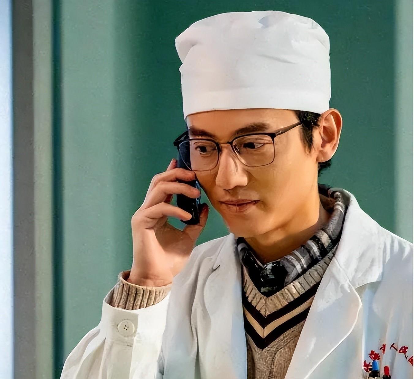 他戏演的不错，就是名字太特别，能叫上来的人不多，早就该火了