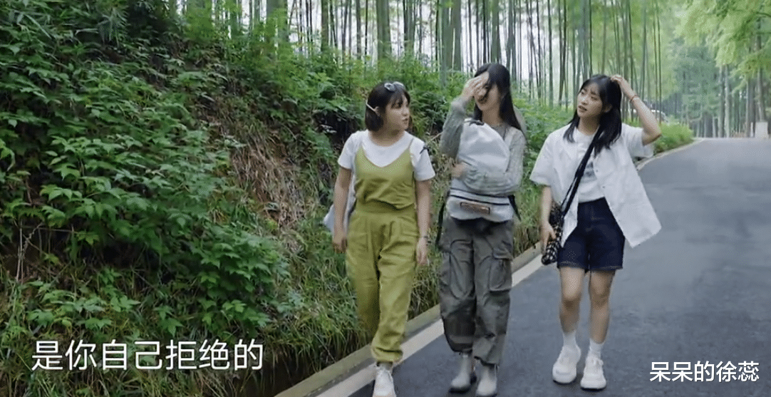 张子枫|《向往的生活》封神,离不开3位功臣,比张子枫更无趣的人出现了