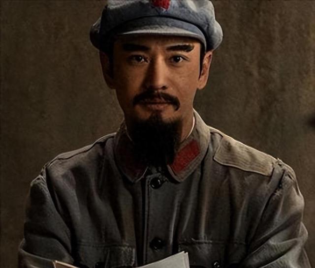 整容脸又来祸害央视革命剧？锥子脸、假鼻梁、别再侮辱革命战士了