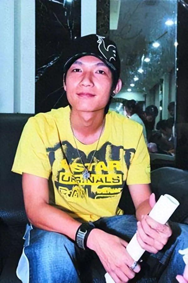 歌手陈楚生：我这辈子最幸运的事，就是娶了相恋13年才结婚的妻子