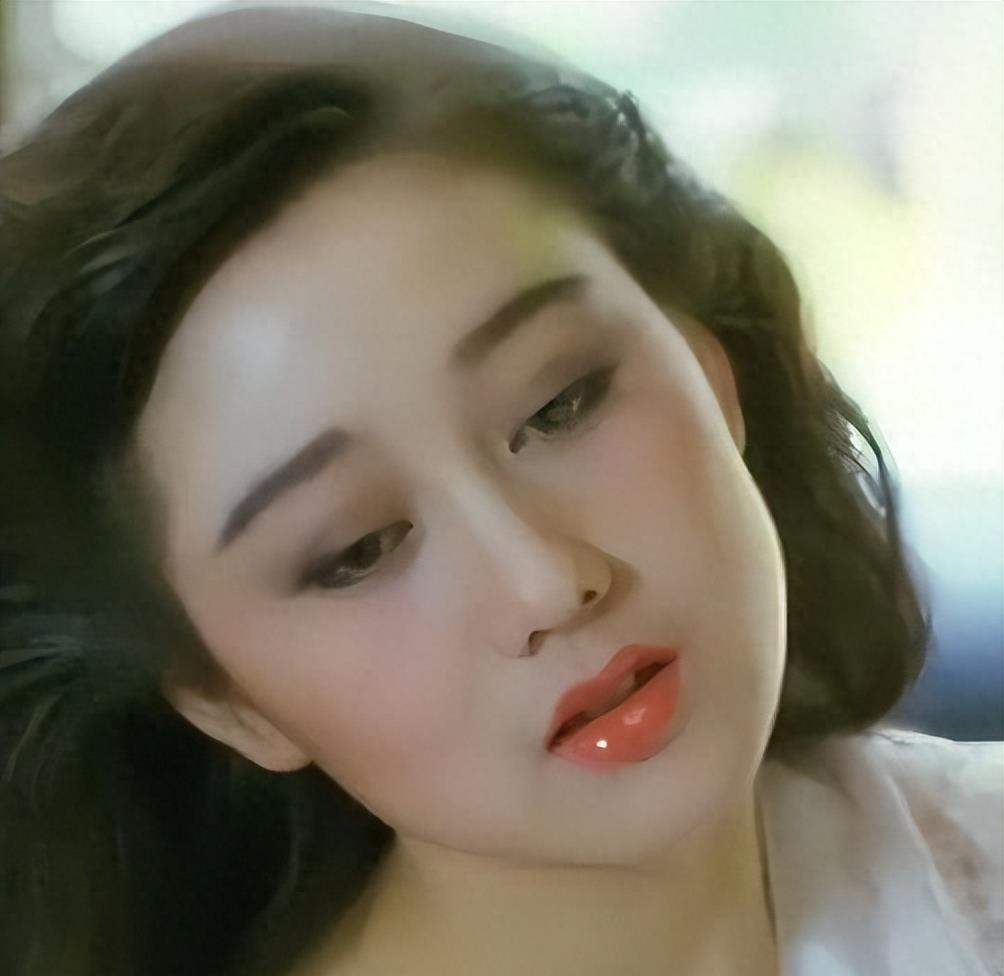 周润发:“香港之子”跌落神坛,晚节不保,完美人设竟然都是伪装