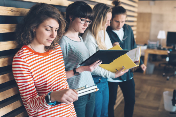 职业规划|如何在职业规划中处理自己的职业瓶颈和挑战?