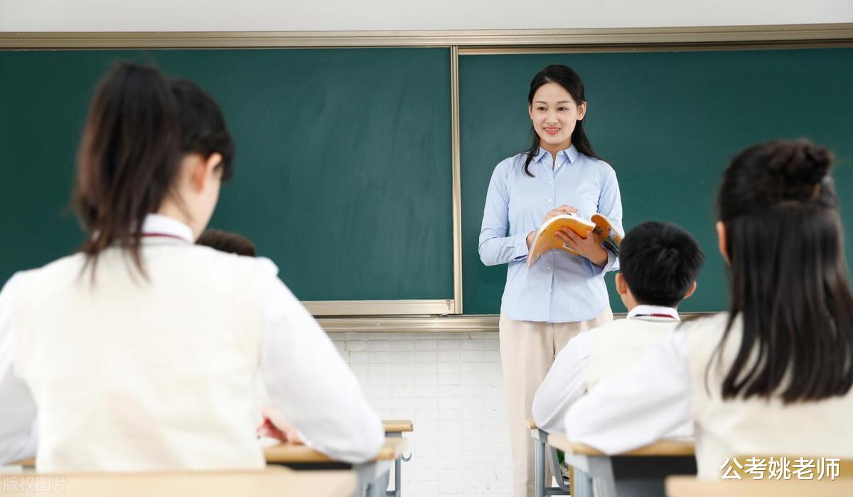 7月份教师招录上万人，非师范生也能去，满足3条可报名