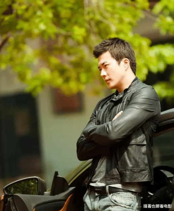 曾以《天国的阶梯》走红,如今近照认不出逃不过中年男人发福魔咒