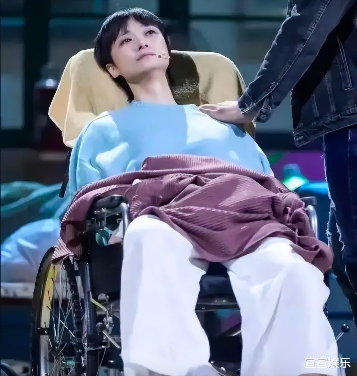 何洁|7位超女现状:李宇春重病缠身,何洁卑微跪求上浪姐,张靓颖被骗6亿