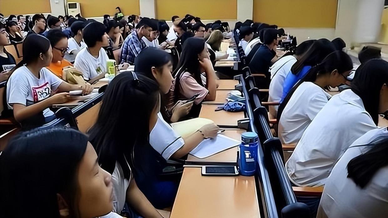 教育部|教育部发布通知，22所专科院校升级为本科，已考上的学生眼光独到