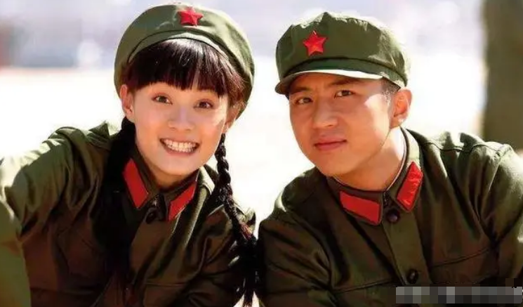 邓超孙俪捐赠甘肃灾区物资引发热议：被曝“铁公鸡”？