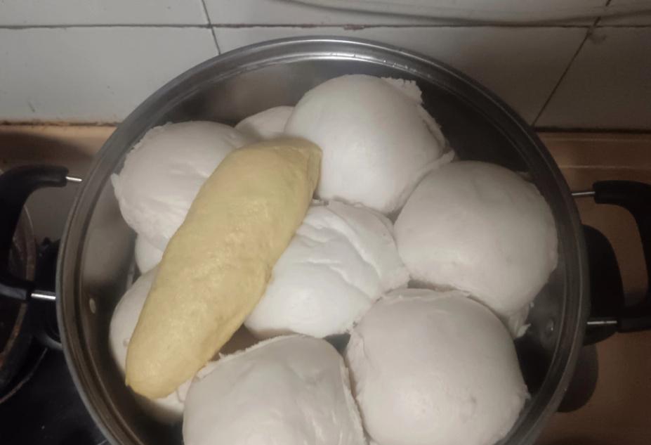 退休金|上海老两口退休金2万多,吃得却很寒酸,网友:等我老了也这样吃