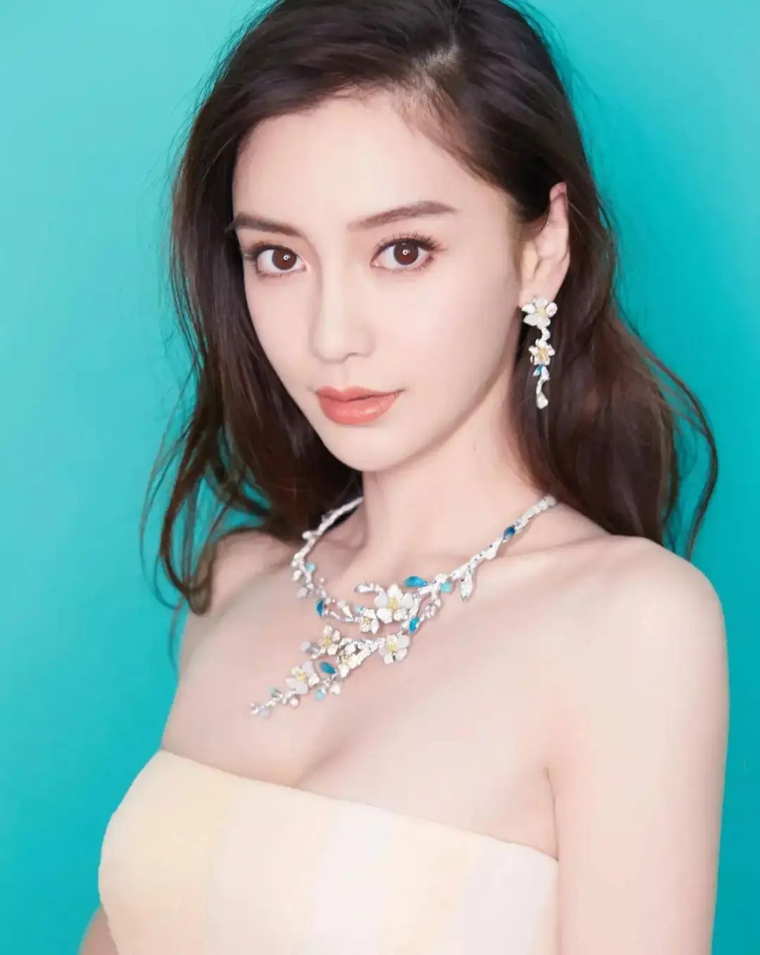 baby惊艳亮相，美得让人眼前一亮，东方韵味与西方美的完美结合！