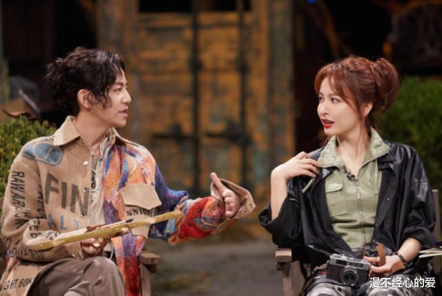 何炅|何炅在家举办49岁生日会，邀请嘉宾看透娱乐圈的人性，张嘉倪受邀