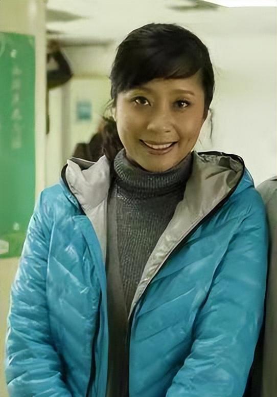 春晚|她曾5上春晚，有一生理缺陷却因此成名，丈夫去世后无奈淡出舞台