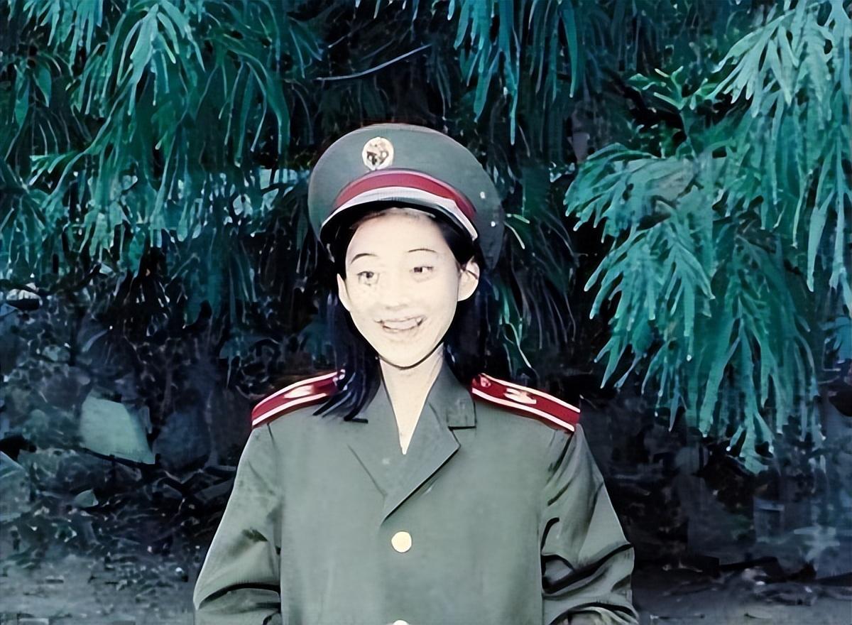 年轻时温柔,到中年却越长越凶,这6位明星天生一副不好惹的脸