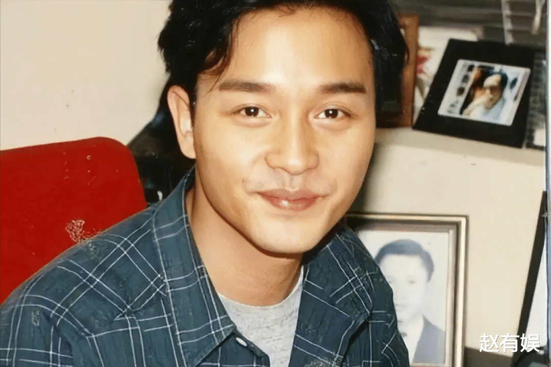 香港娱乐圈,成也林夕,败也林夕!陈奕迅最先受牵连,要绝对支持