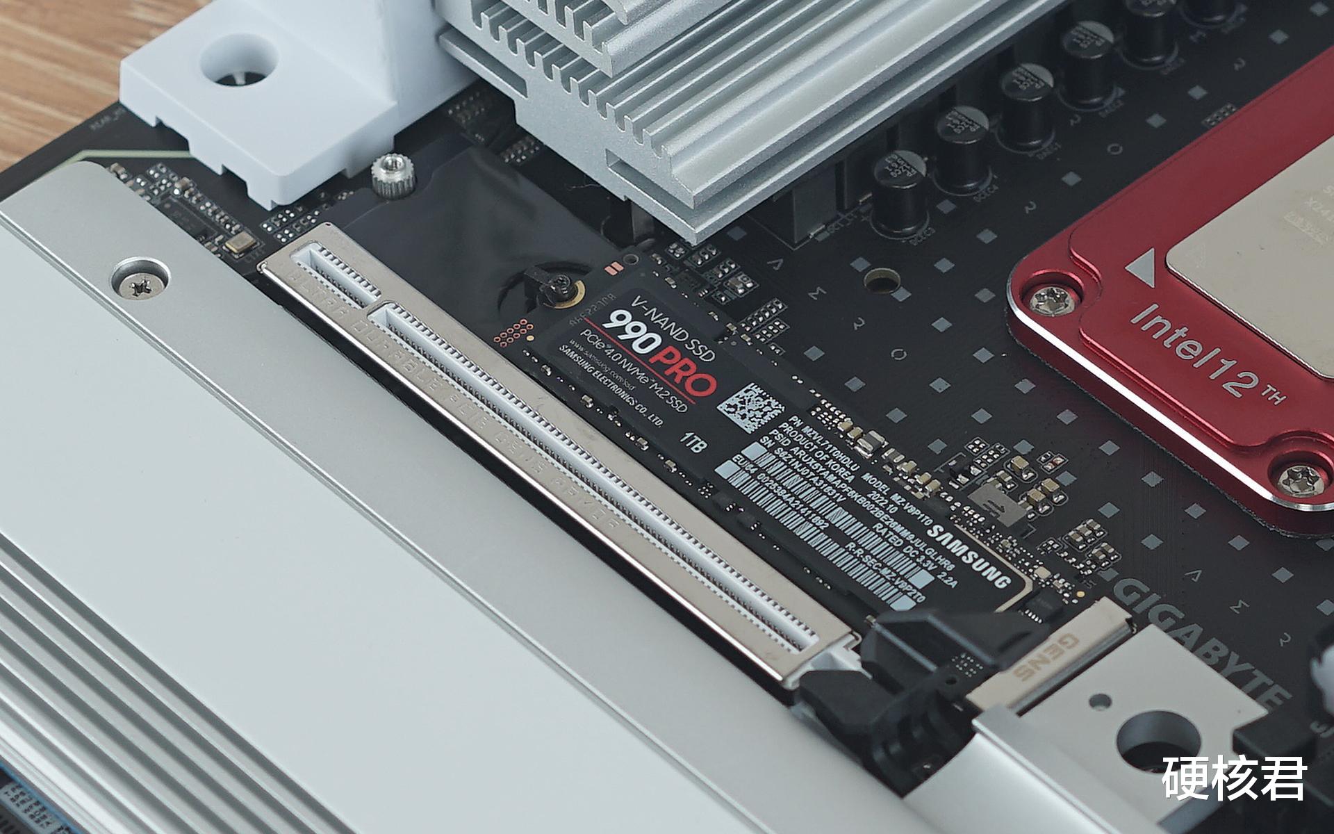 帕米尔|白色美学外观搭配出色性能,13代新平台装机体验!