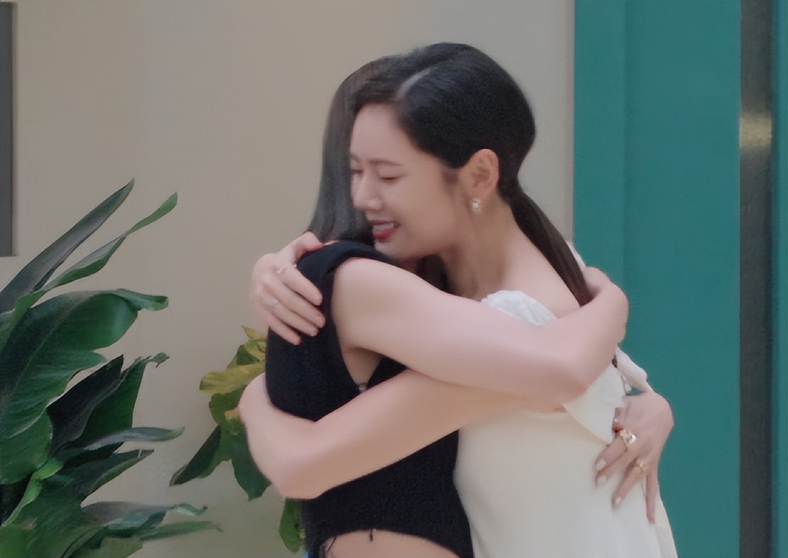 浪姐4|《浪姐4》初舞台落幕:贾静雯未进前十,谢娜第四,第一名太狠了