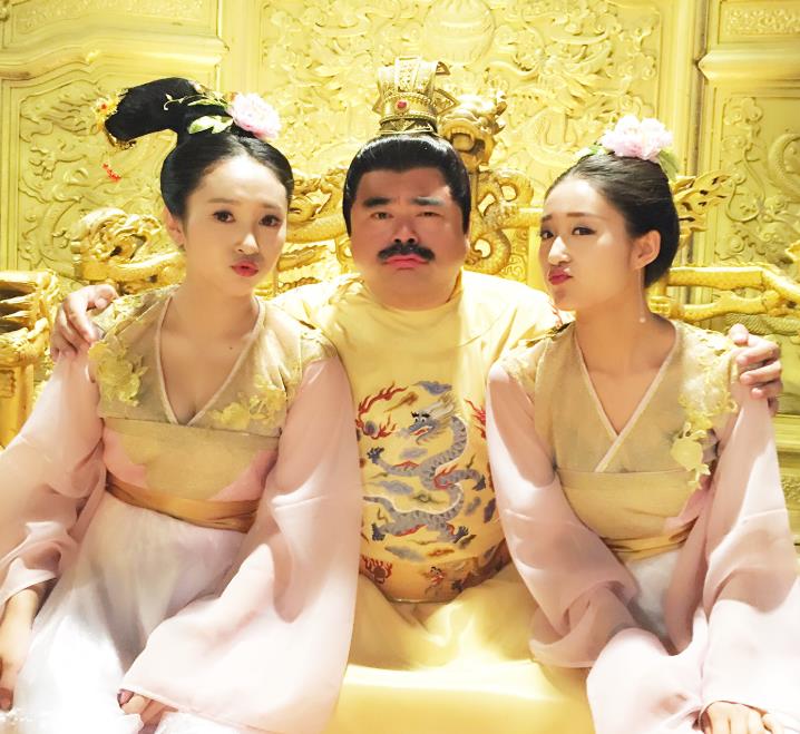 曾经是明星，如今卖炒粉、捡破烂，这4位落魄明星，各有辛酸苦楚