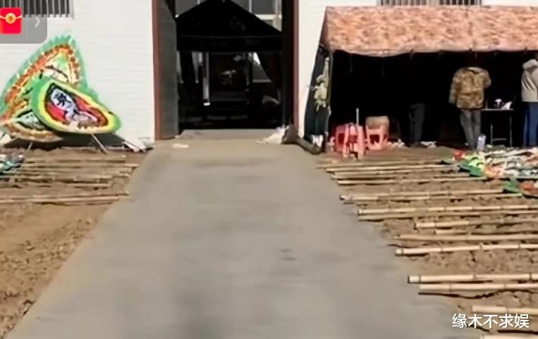 36岁网红大龙龙去世,生前爱喝饮料爱熬夜,10月份露面气色极差!