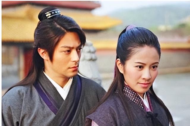 下一个刘晓庆？43岁油头赘肉非要演少女？昔日港姐如今已经变大妈