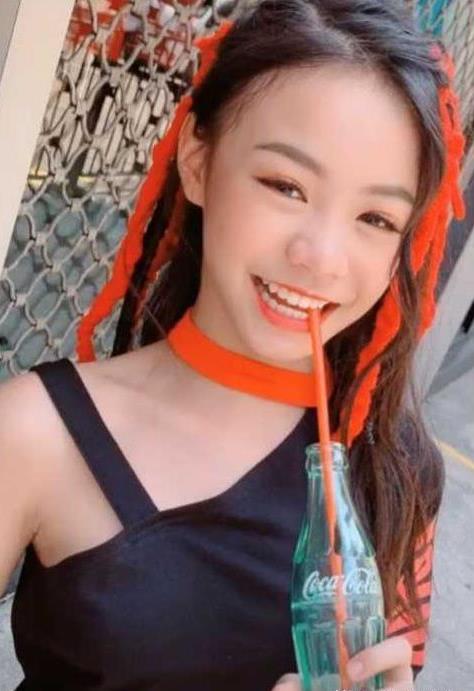 曝网红ABCD妈风波升级！二姐三弟疑似举止暧昧，更多槽点被扒出！