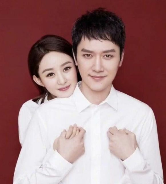 林允冯绍峰参加活动，女方眼神躲闪不敢看冯绍峰，网友直呼尴尬