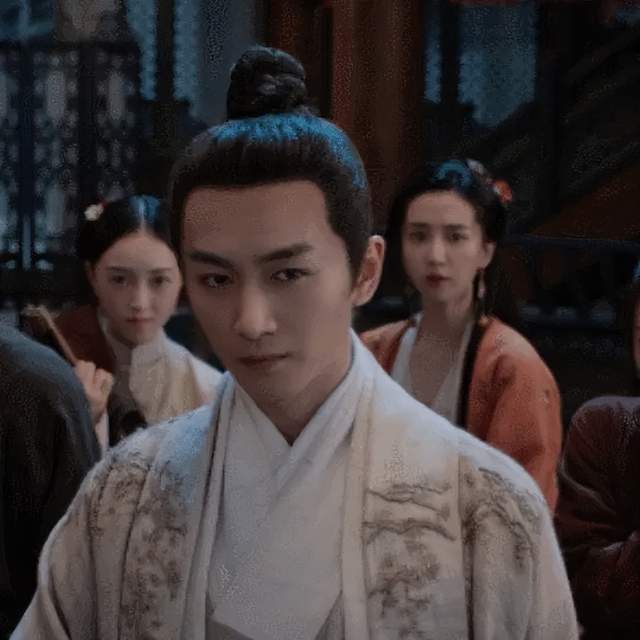 |陈晓晋级引发热议,关键不是在都市剧做一番,而是受众变了