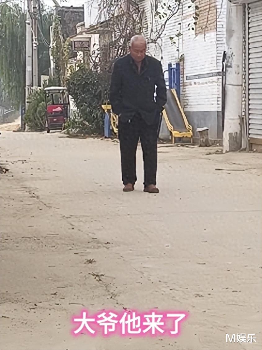 如今“口碑尽毁”的大衣哥朱之文,到底做错了什么?