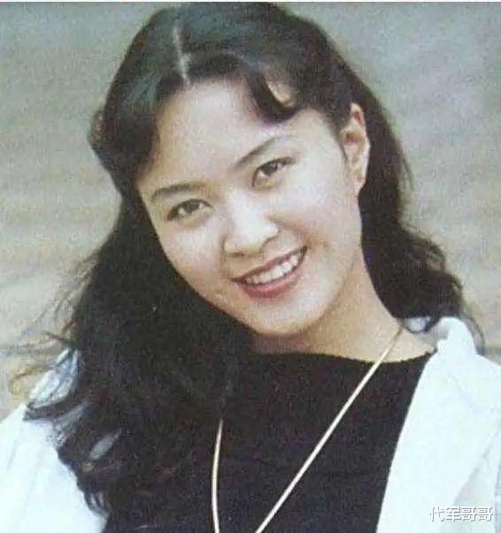 屠洪刚:三段婚姻,三个孩子三个妈,如今54岁的他过得怎样了?