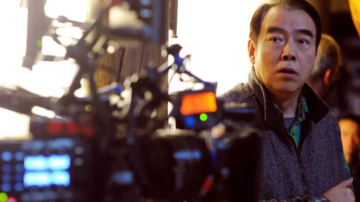 2天票房只有6600万，陈凯歌不敌张艺谋，陈飞宇、黄晓明背锅