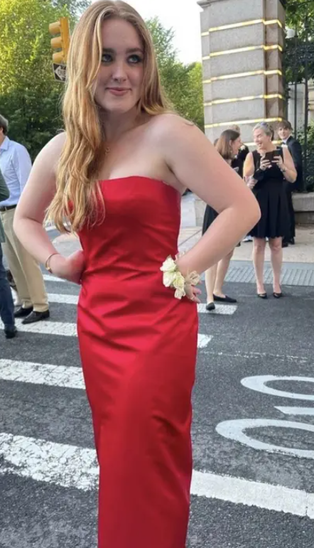 罗文|波姬·小丝(Brooke Shields)和她的女儿罗文(Rowan)