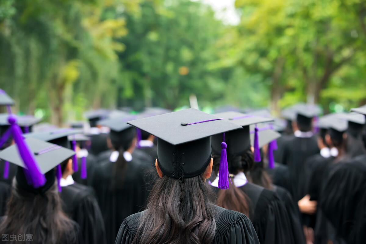 招聘|春招: 企业招聘套路多，招聘会出了一些野路子, 坑的却是应届毕业生!