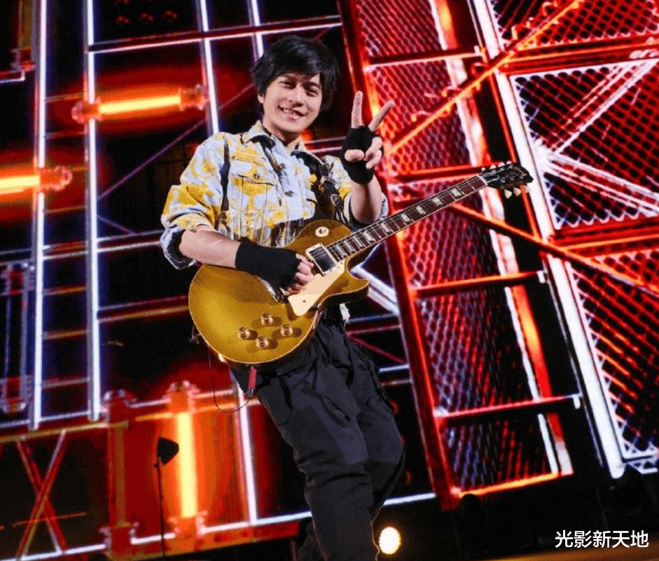 五月天假唱实锤？观众可按流程申请退票，巴黎演唱会门票滞销