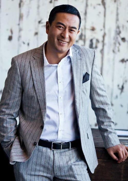 张嘉益|张嘉译:与杜珺离婚,遇到王海燕,婚后15年不离不弃!