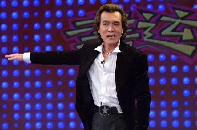 时隔5年李咏死因被揭开,妻子哈文道破真相,遗体为何不运回国