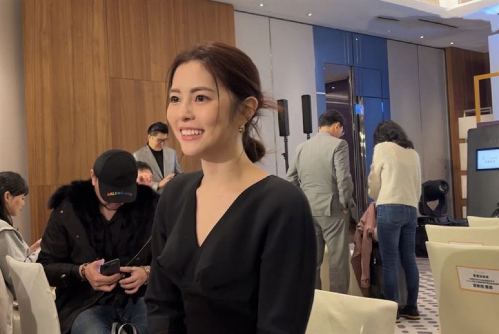 妹妹曝Selina近状：已被姐姐训练成职业保姆，与小男友没结婚规划